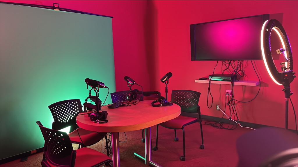 Makerspace Podcasting studio