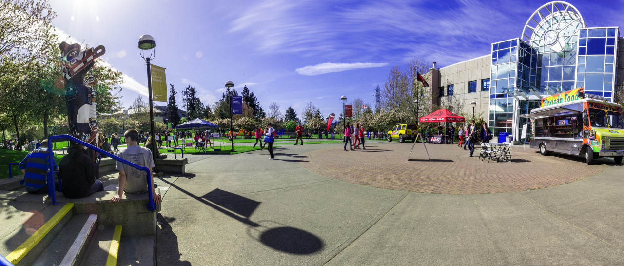 LACC outside fisheye view with food truck